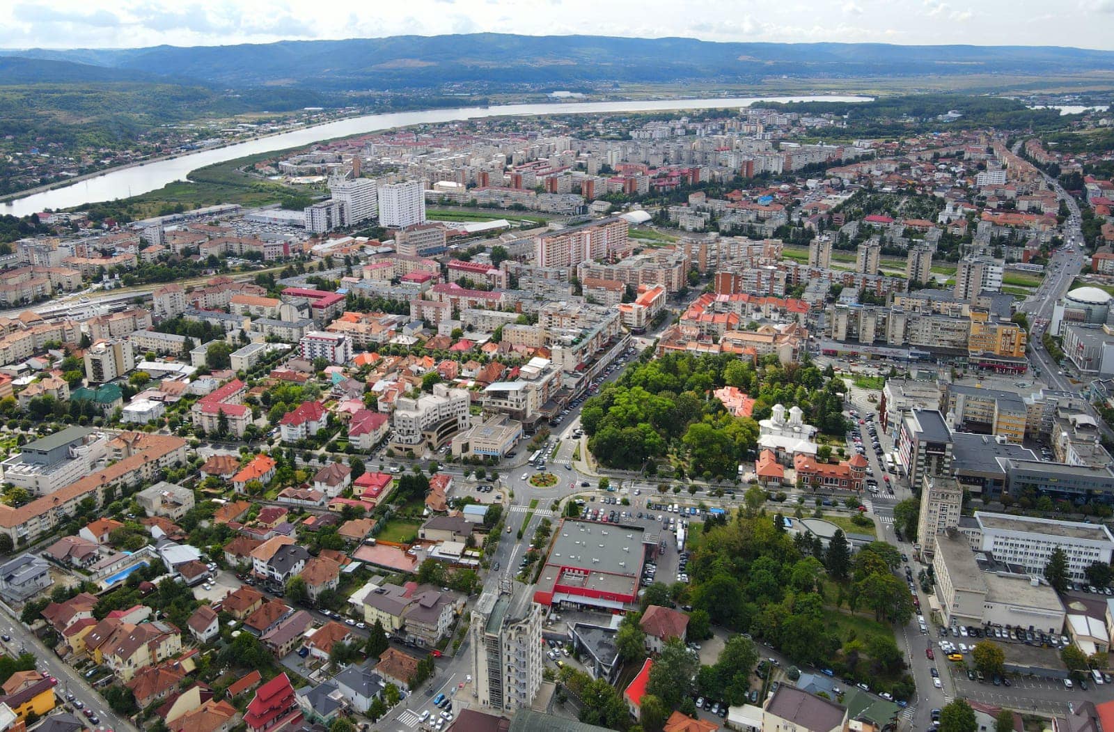 Râmnicu Vâlcea intră oficial în competiţia pentru participarea la Misiunea ”100 de Oraşe Inteligente şi Neutre Climatic”